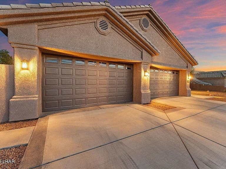 2524 Talisman Dr photo 4