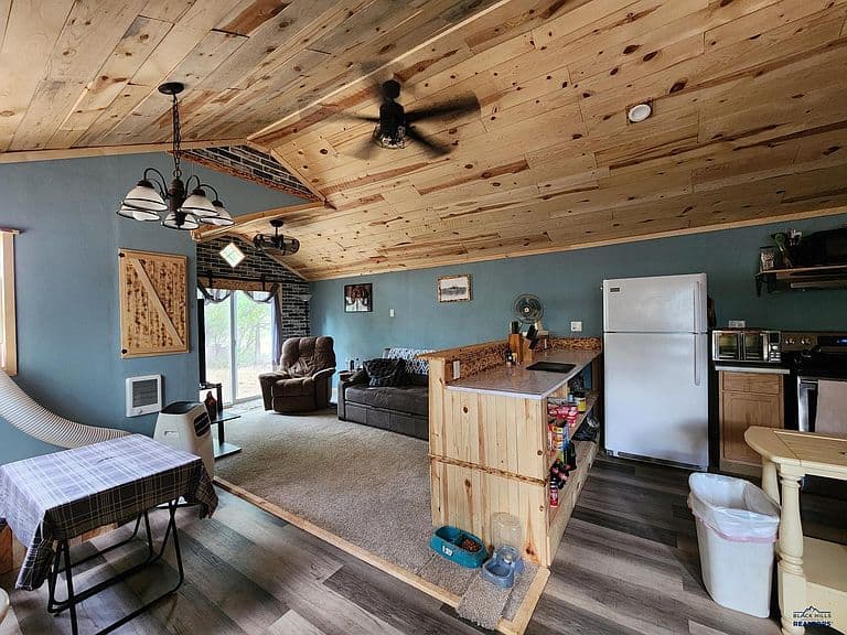 2317 Wilson Ave photo 4