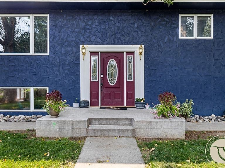 516 1st Ave SW photo 2