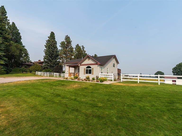 355 Sirucek Ln photo 1