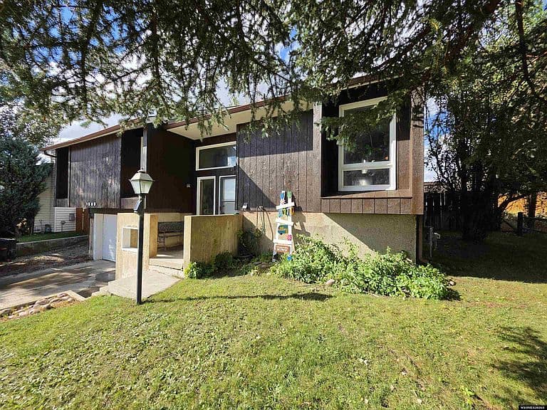 1809 Arthur Ave photo 5