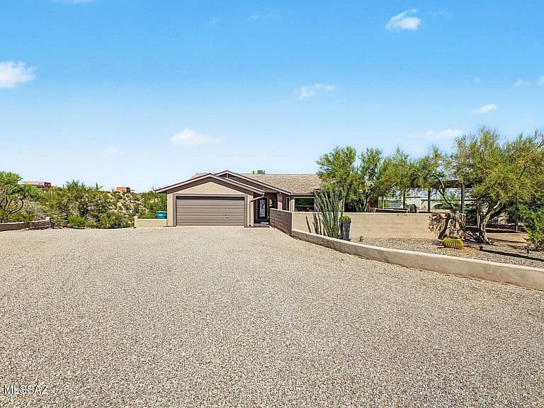 3960 W El Camino Del Cerro photo 2