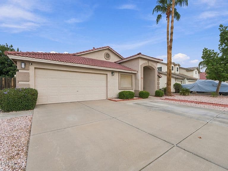 1874 E SAGEBRUSH Street photo 3