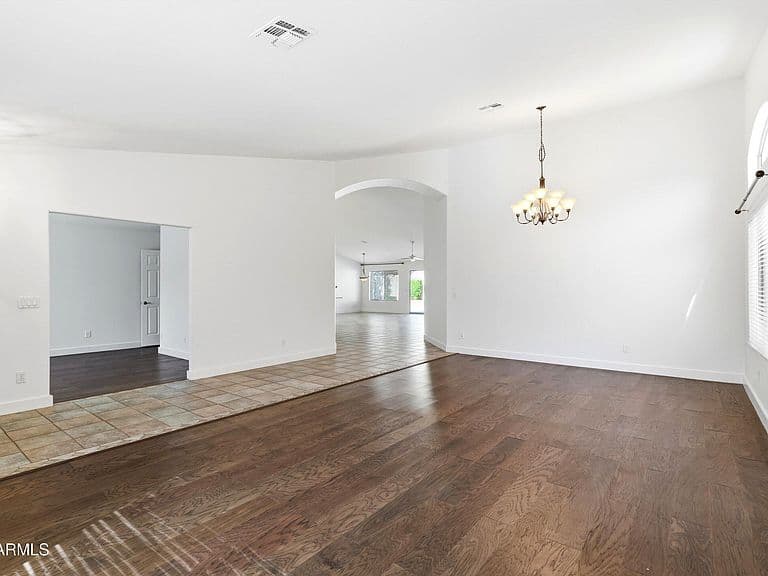 9422 E JEROME Avenue photo 3
