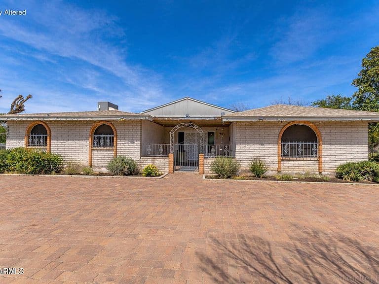 4544 W GUMINA Avenue photo 2