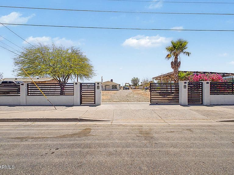 16007 N JERRY Street photo 1