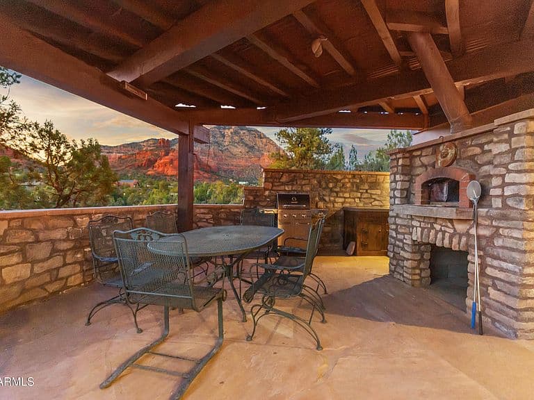 90 BRONCO Drive photo 5