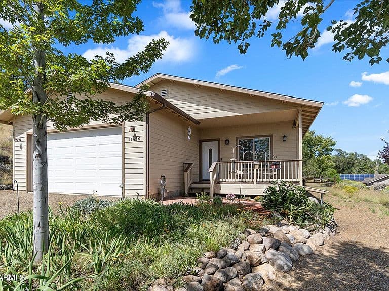 11630 HOMESTEAD Lane photo 2