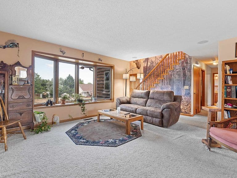 2233 Lincoln Ave photo 5