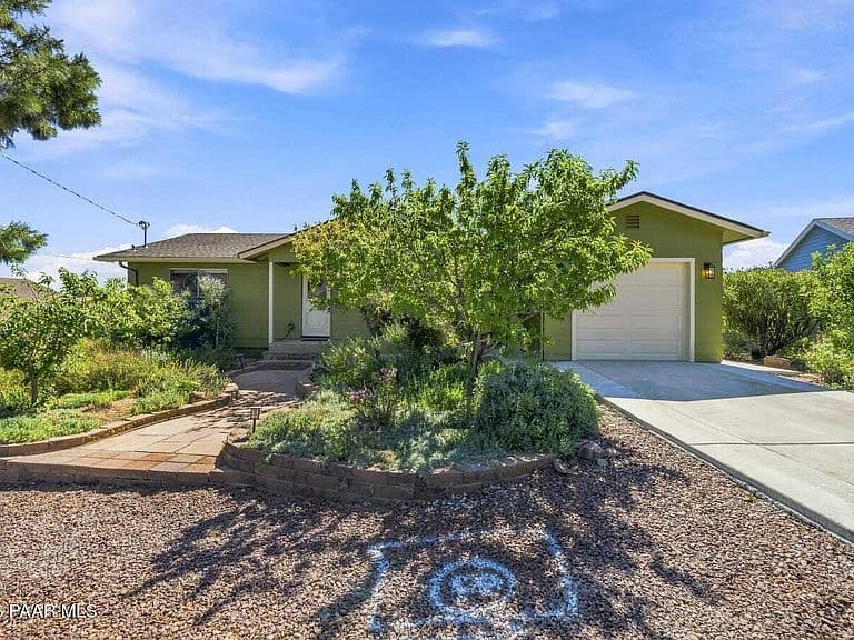2241 Alta Vista Pl photo 3