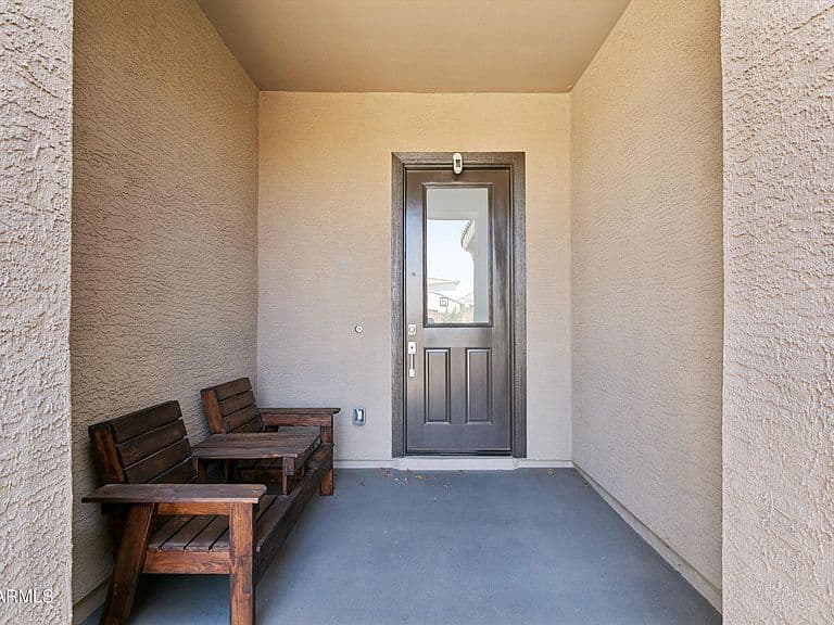 17429 W SURREY Drive photo 5