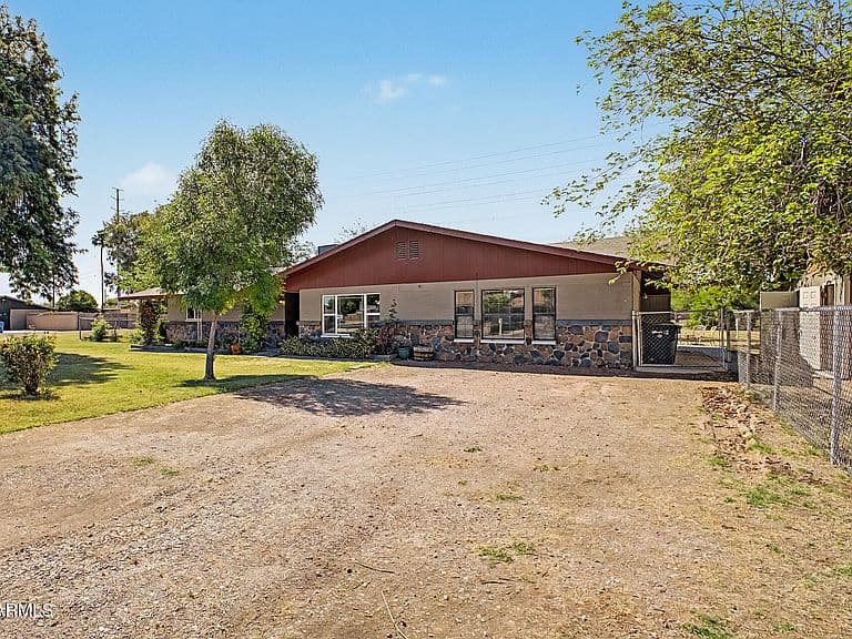 2975 E CAMPBELL Road photo 2