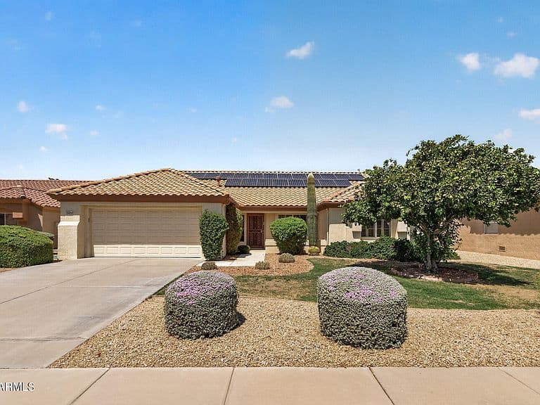 14232 W CIRCLE RIDGE Drive photo 1