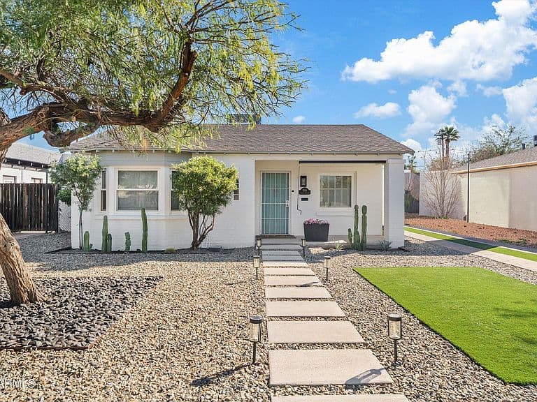 1709 N 16th Ave photo 1