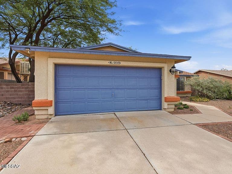 10040 E Watson Dr photo 3