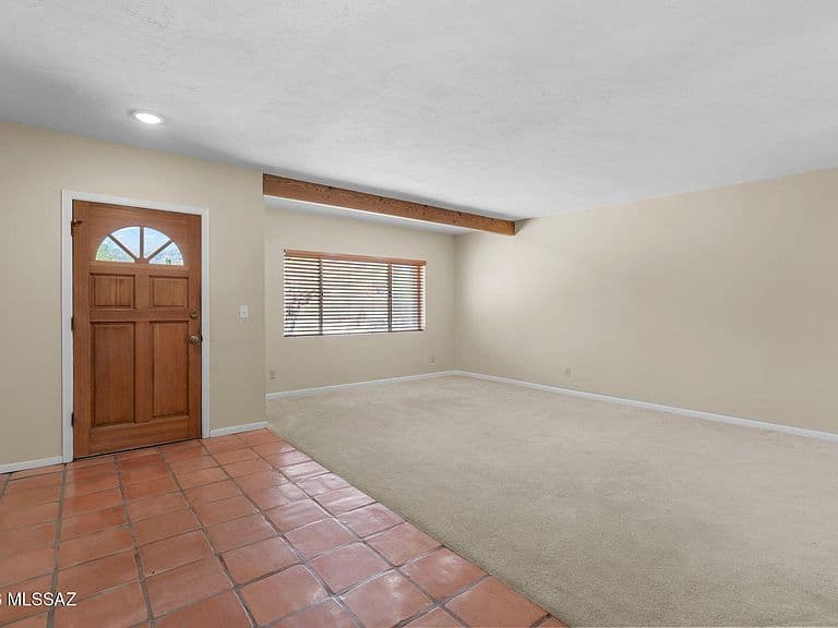 9070 E Kayenta Dr photo 4