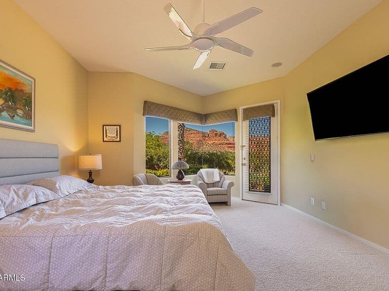 165 White Tail Drive photo 4