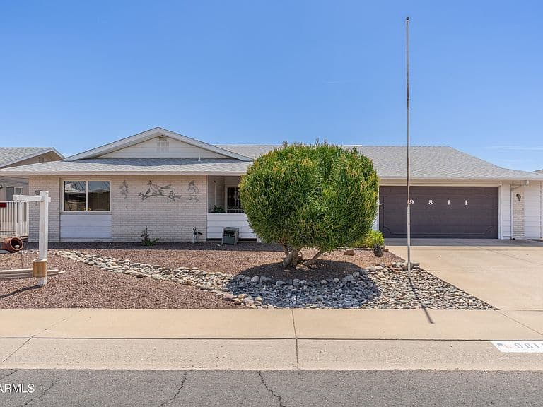 9811 W REDWOOD Drive photo 1