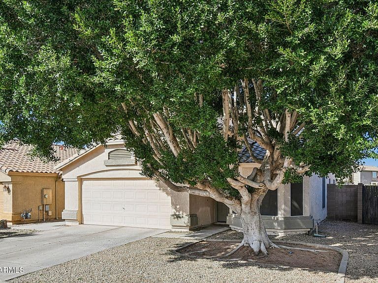 1240 E Sierra Madre Ave photo 3