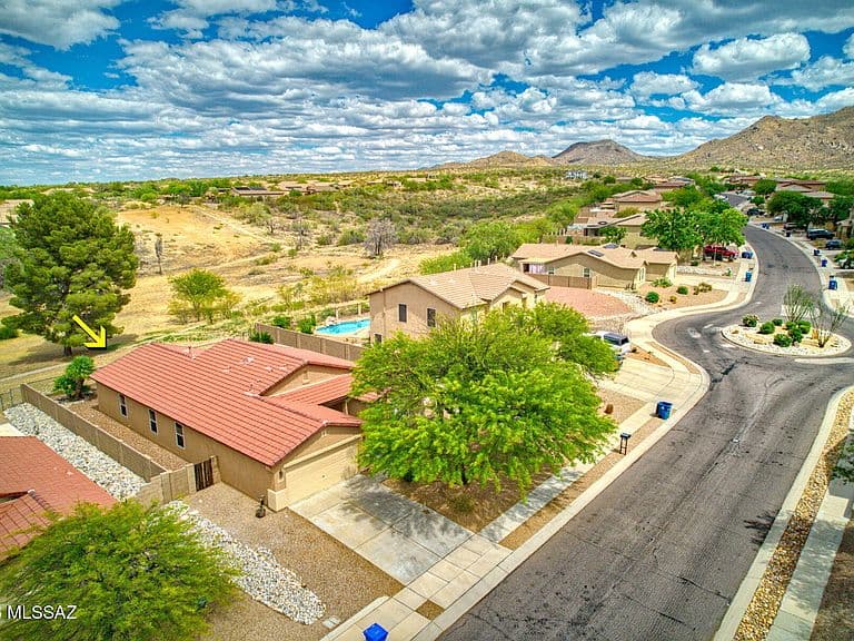 535 E Sterling Canyon Dr photo 3