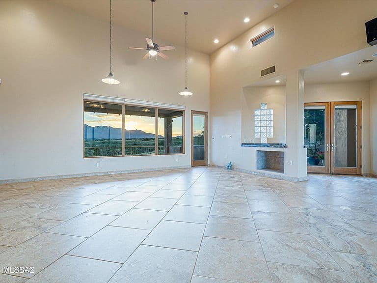 70 Foothills Ct photo 5