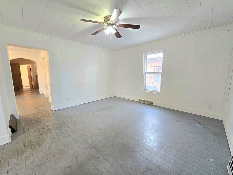 212 S Sargent Ave photo 3