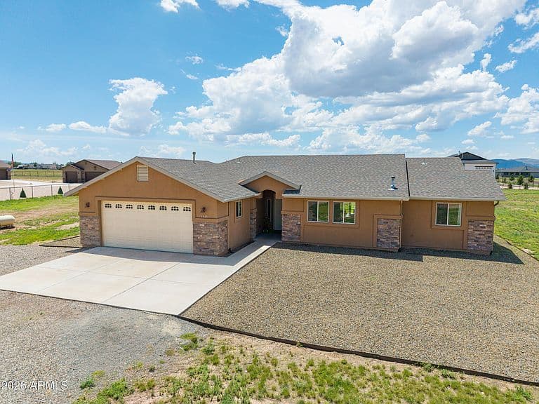 7315 E GUMTREE Lane photo 1
