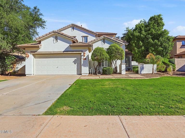 4172 E DUBLIN Court photo 2