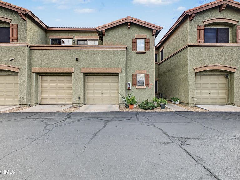 805 S SYCAMORE Drive #234 photo 2