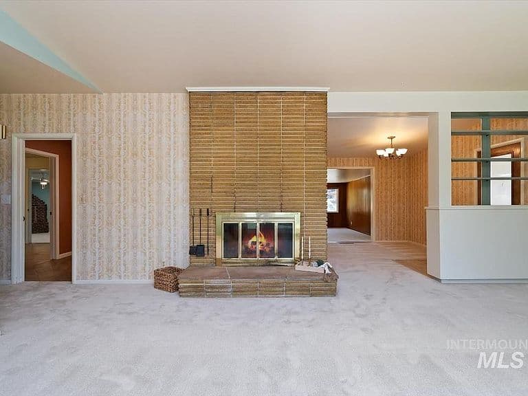 7634 W Cambridge Dr photo 4