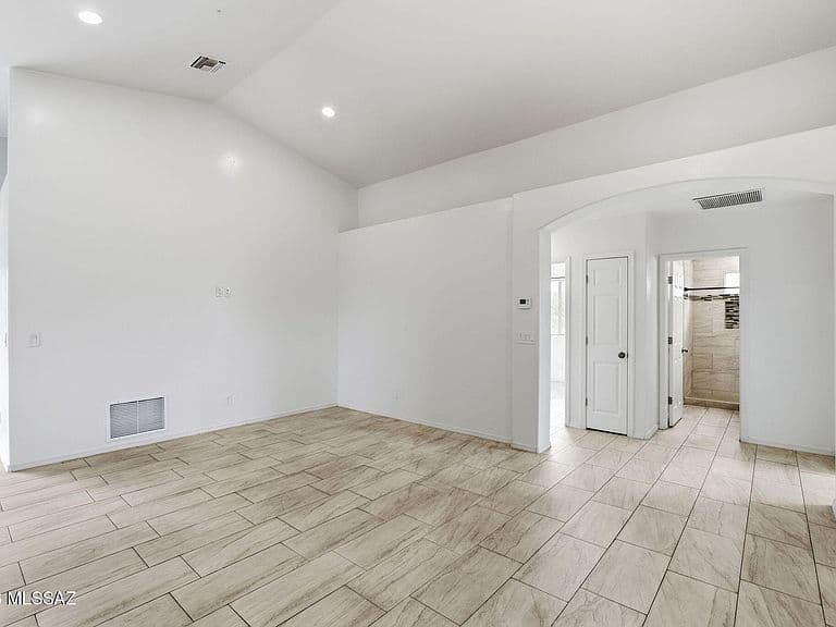 1158 Escorpion Ct photo 3