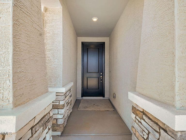 36909 W NINA Street photo 3
