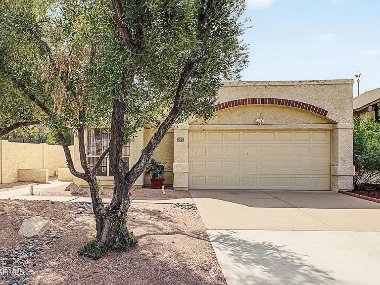 1229 W CALLE DEL NORTE -- photo 1