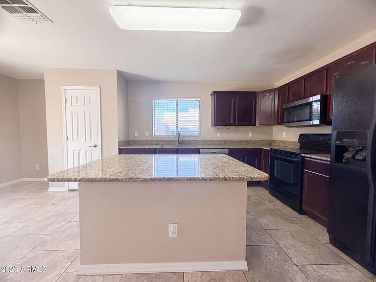 3203 W SANTA CRUZ Avenue photo 2