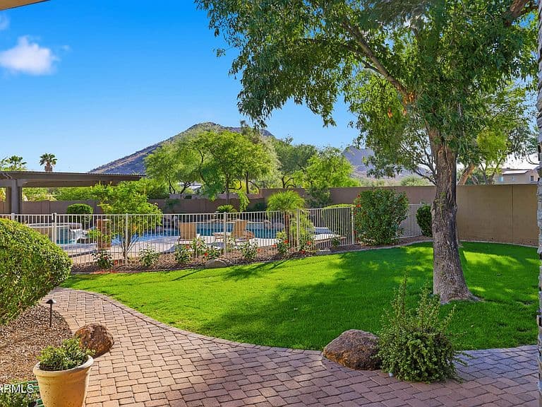 4950 W LARIAT Lane photo 5