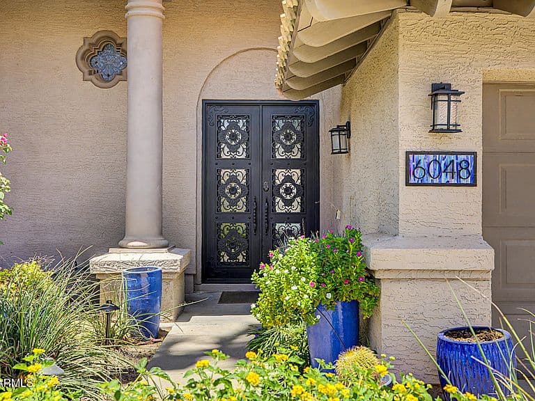 6048 E KATHLEEN Road photo 1