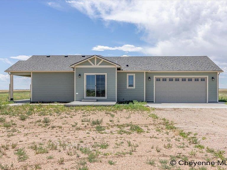 304 Conroy Ct photo 4
