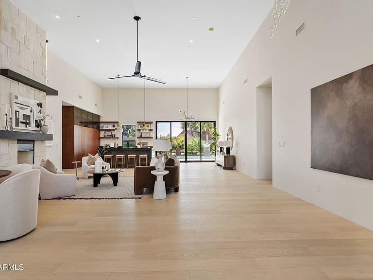 11420 N SCOTTSDALE Road photo 5