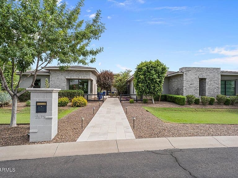 2675 E HUMMINGBIRD Way photo 3