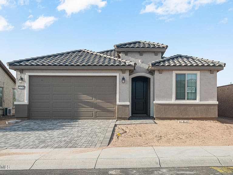 26760 W FIREHAWK Drive photo 1