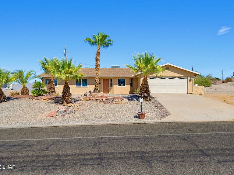 2905 Daytona Ave photo 2