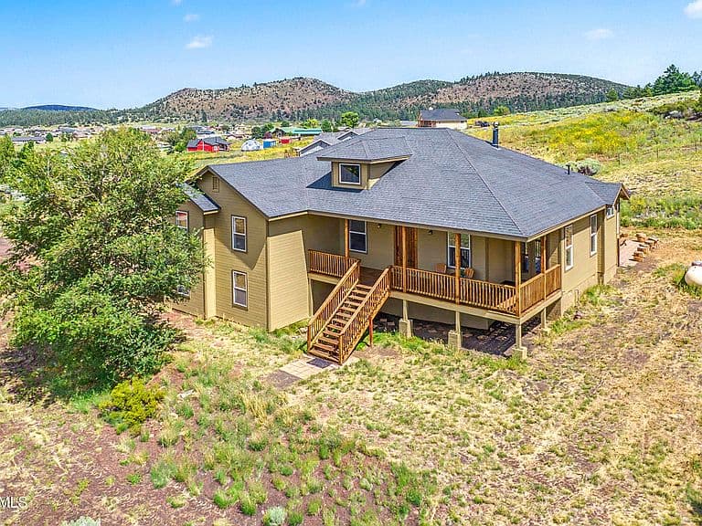 9013 BEASLEY Road photo 4