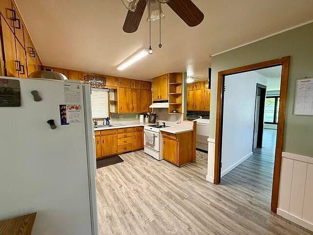 2211 Prospect Ave SE photo 3