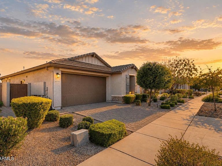 10313 E Tahoe Avenue photo 1