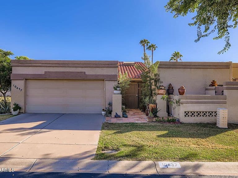 10437 E COCHISE Avenue photo 3