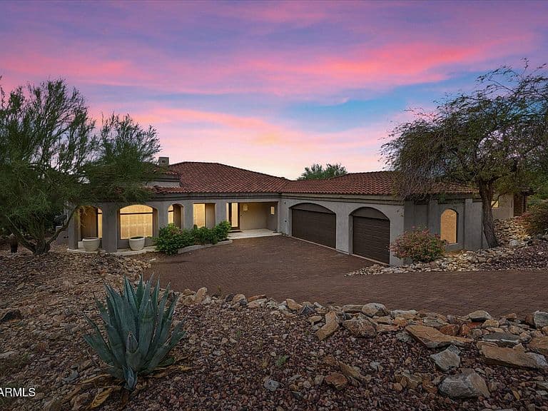 11965 E LARKSPUR Drive photo 2