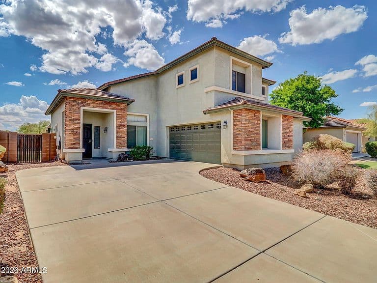 5227 W DESERT Lane photo 1