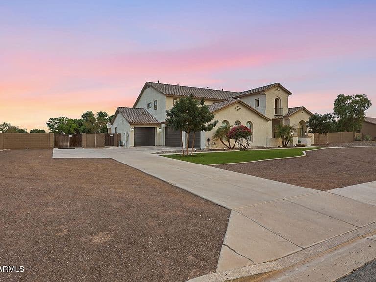 14139 W CHRISTY Drive photo 3
