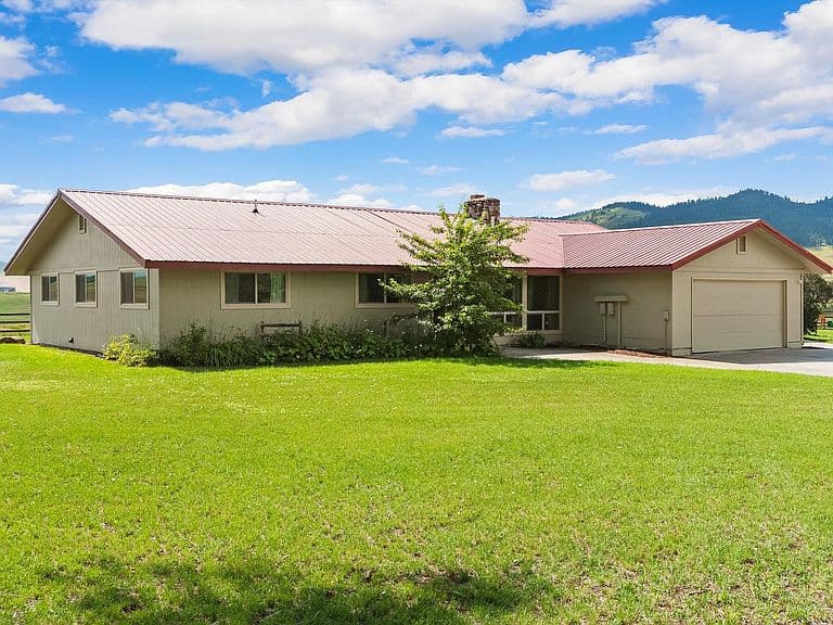 41721 Gallagher Ln photo 3