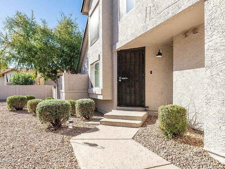 496 S SEAWYNDS Boulevard photo 3
